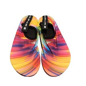 Met 520 Womens Water Shoes Slip On Fabric Rainbow Stripe 36/37 US 5-5.5